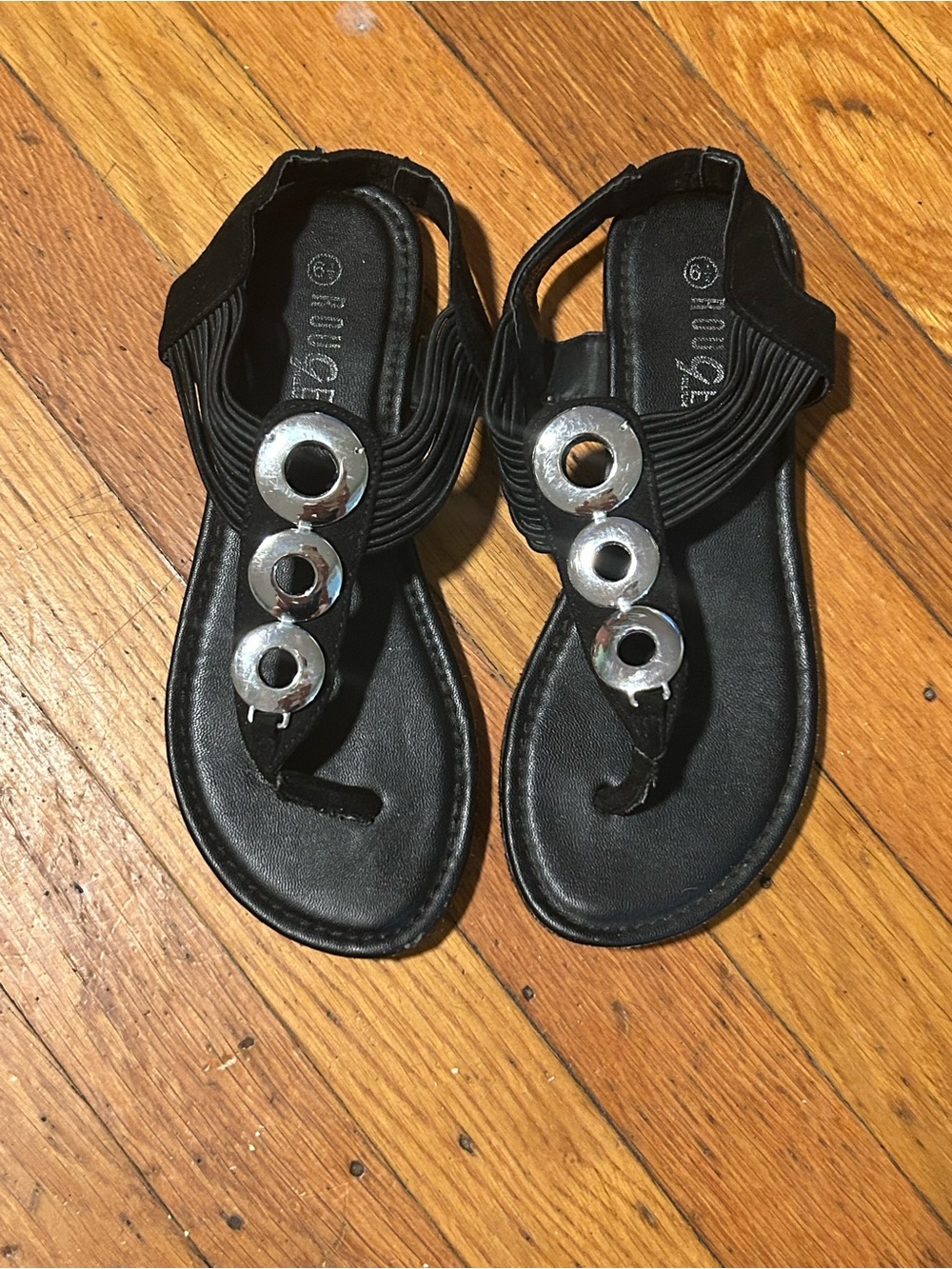 Rouge 9 Black Women's Sandal with Silver Ring Accents🔥